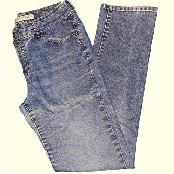 Chico's Platinum Denim Ultimate Fit Slim Leg Jeans - Picture 1 of 7